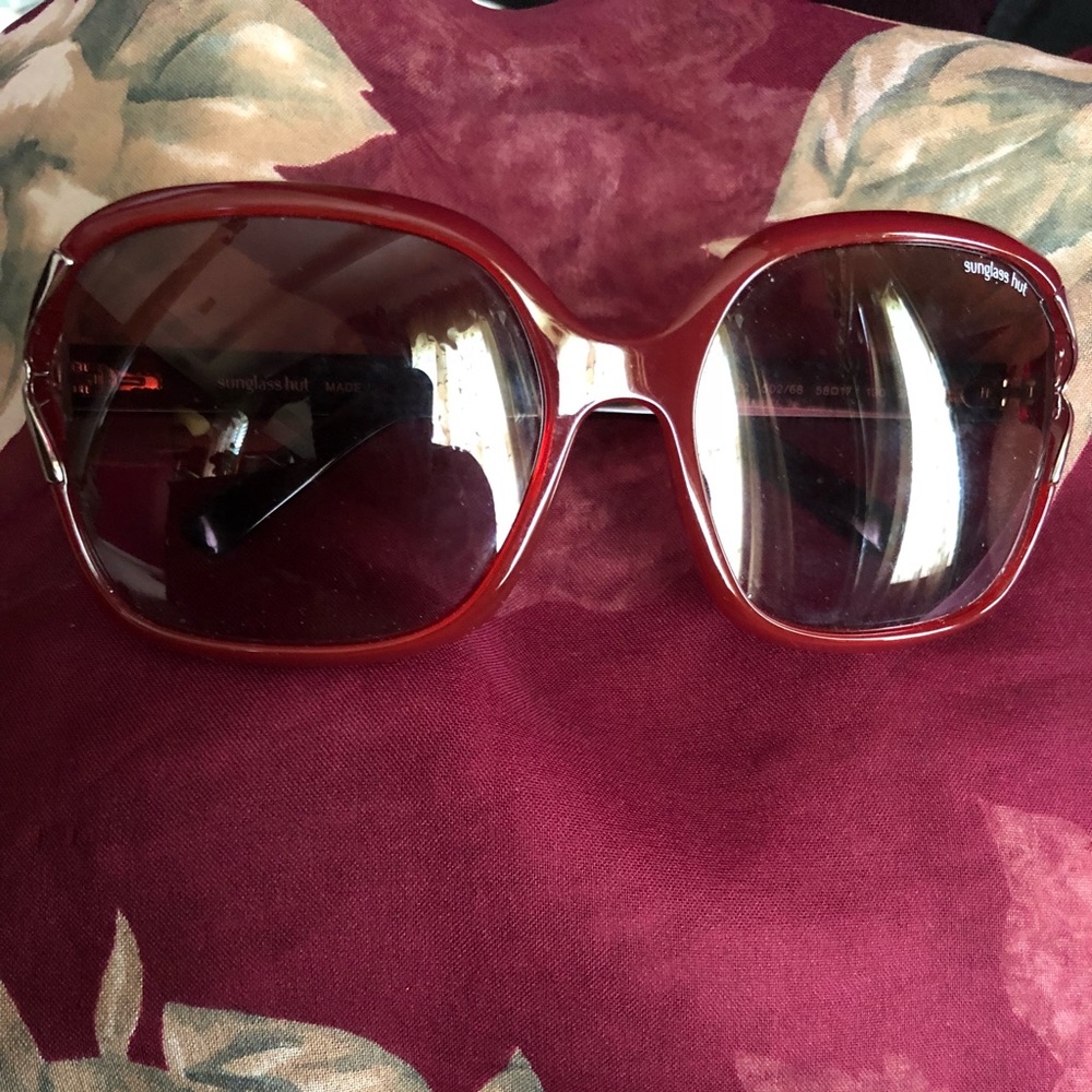 Sunglass Hut Sunglasses